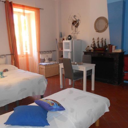 L'Abri Du Vent Bed and Breakfast Fitou Esterno foto